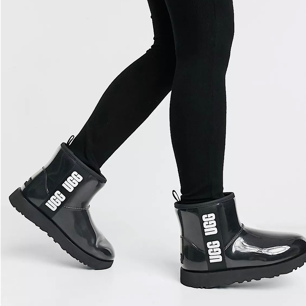 NEW Womens UGG® Classic Clear Mini II Boot - Black Size 8